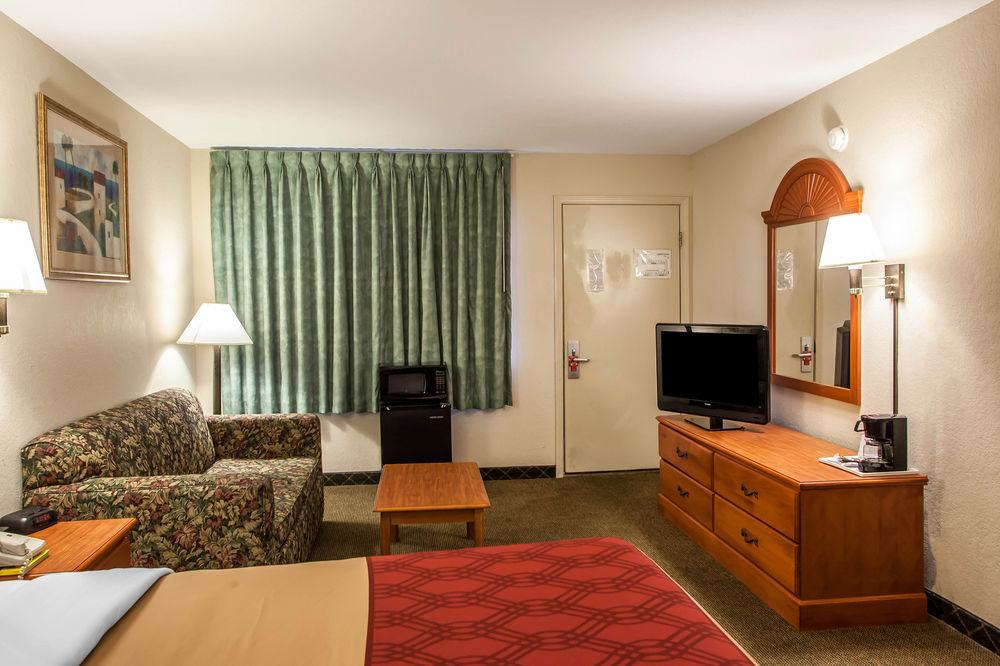 Economy Inn & Suites Hannibal Extérieur photo
