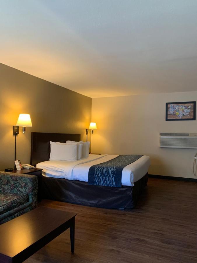 Economy Inn & Suites Hannibal Extérieur photo
