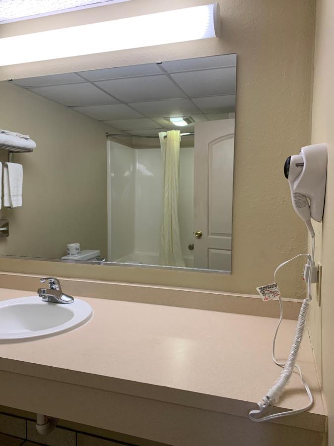 Economy Inn & Suites Hannibal Extérieur photo