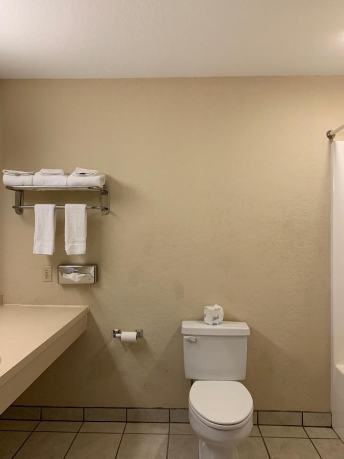 Economy Inn & Suites Hannibal Extérieur photo