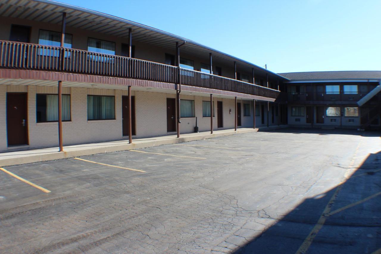 Economy Inn & Suites Hannibal Extérieur photo