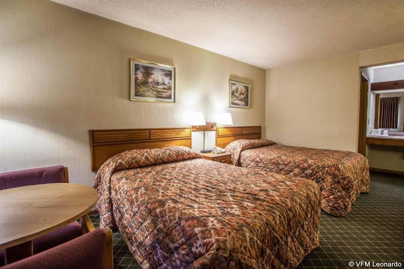 Economy Inn & Suites Hannibal Extérieur photo